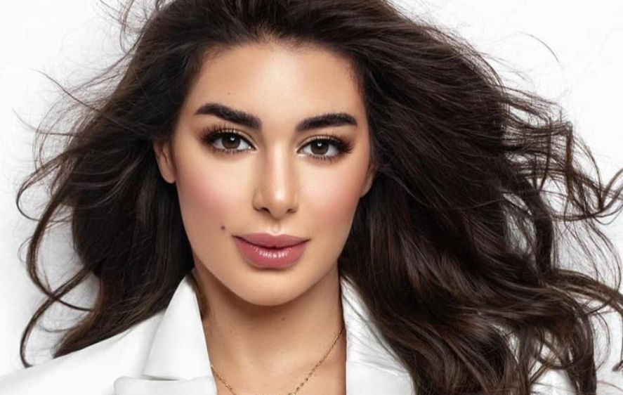 d8b5d8a8d8b1d98a-1500x9999-c-2 مخرج شهير يطالب ياسمين صبري بالتوقف عن التمثيل!