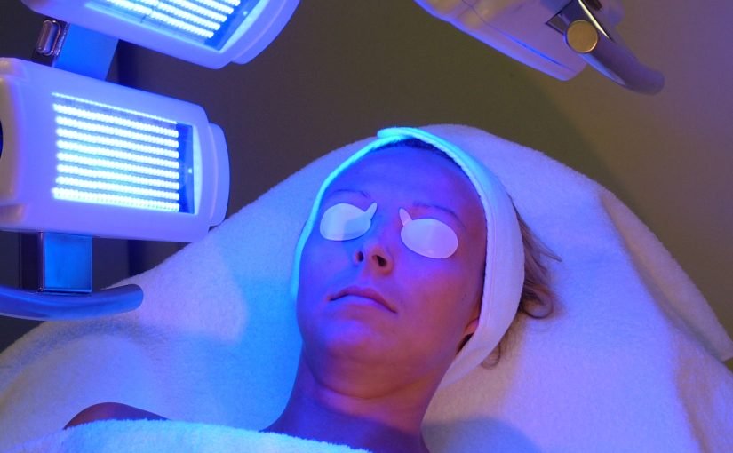 d8b5d988d8b1d8a9-d8a7d984d8aad8acd985d98ad984-d8a8d8a7d984d984d98ad8b2d8b1-825x510-2 تقرير عن التجميل بالليزر