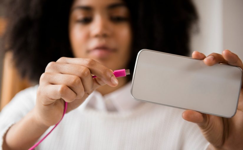 d8b7d8b1d98ad982d8a9-d986d982d984-d8a7d984d8b5d988d8b1-d985d986-d8a7d984d983d985d8a8d98ad988d8aad8b1-d8a7d984d989-d8a7d984d8a7d98ad981d988d986-825x510-2 طريقة نقل الصور من الكمبيوتر إلى الآيفون