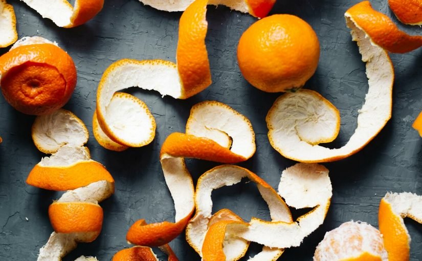 d981d988d8a7d8a6d8af-d982d8b4d8b1-d8a7d984d8a8d8b1d8aad982d8a7d984-d984d984d8a8d8b4d8b1d8a9-825x510-2 فوائد قشر البرتقال للبشرة