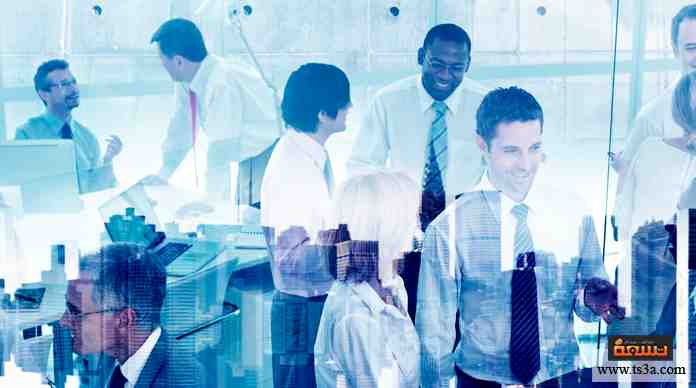 يخبرك مديرك في العمل أنك سوف تكون مسؤولاً عن نتائج المشروع الذي تعمل عليه أنت وزملائك أمامه.