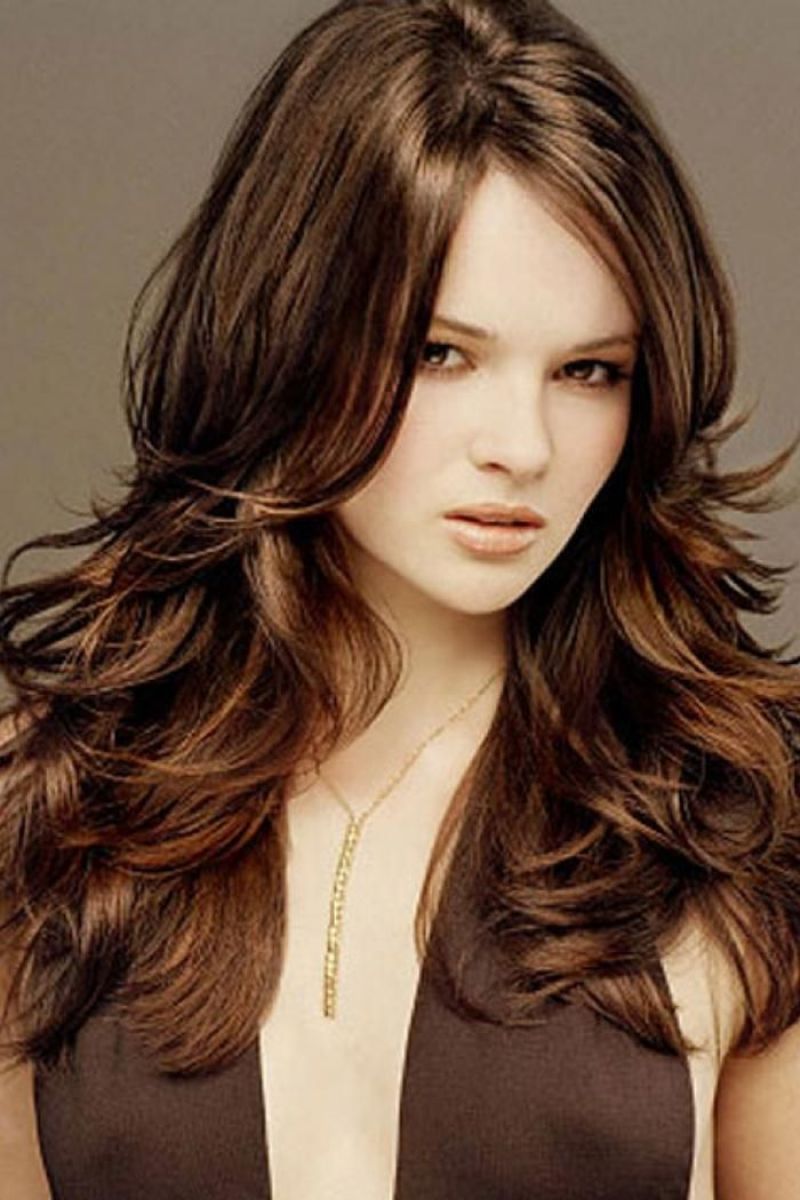 d982d8b5d8a7d8aa-d8b4d8b9d8b1-d983d8a7d8b1d98ad987-d985d8afd8b1d8ac-d8b7d988d98ad984-3 قصات شعر كاريه مدرج طويل