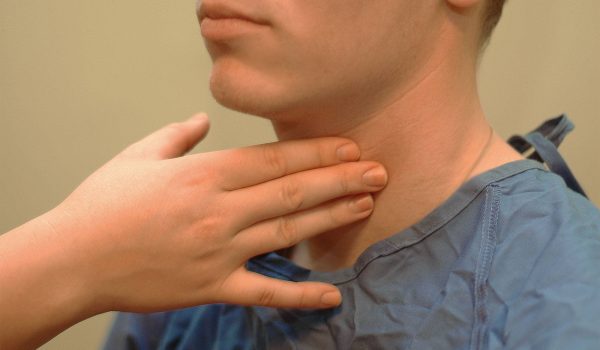 قياس نبض الاطفال