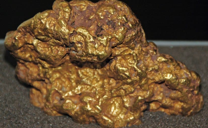 d983d98ad981-d8aad8b9d8b1d981-d8b5d8aed988d8b1-d8a7d984d8b0d987d8a82-825x510-2 كيف تعرف صخور الذهب