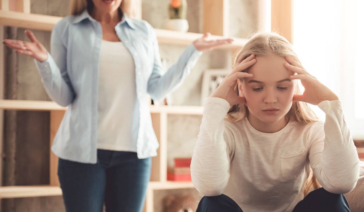 كيفية التعامل مع المراهق العنيد