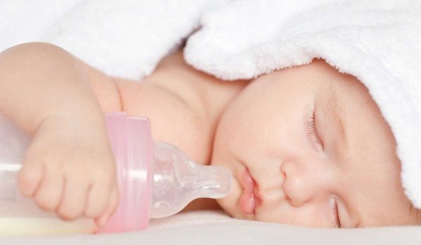 ماذا-ياكل-الطفل-في-الشهر الثالث1