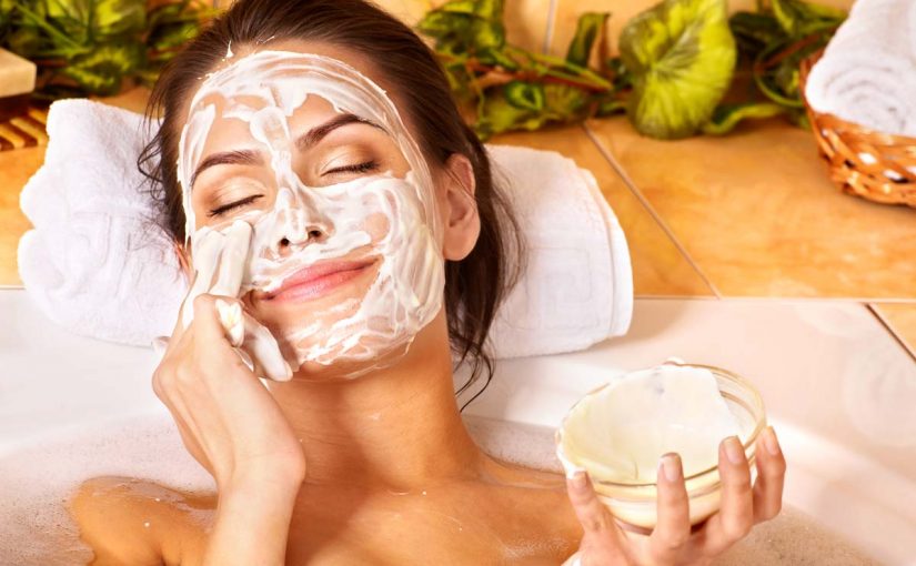 d985d8a7d8b3d983-d8aad981d8aad98ad8ad-d8a7d984d8a8d8b4d8b1d8a9-825x510-2 ماسك تفتيح البشرة من اول مرة