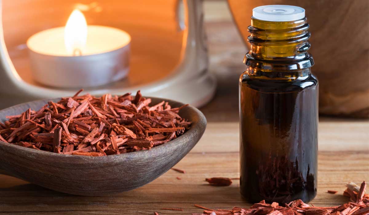 ماسك خشب الصندل