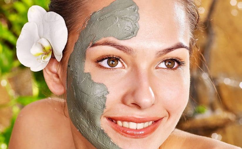 d985d8a7d8b3d983-d984d8aad986d8b8d98ad981-d8a7d984d8a8d8b4d8b1d8a9-d8a7d984d8afd987d986d98ad8a9-825x510-2 ماسكات لتنظيف البشرة الدهنية وتفتيحها