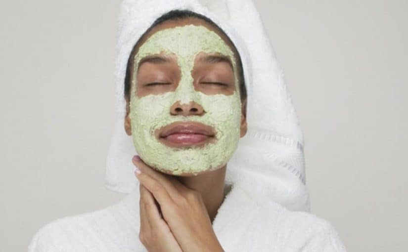 d985d8a7d8b3d983-d98ad986d8b8d981-d8a7d984d988d8acd9871-825x510-2 أفضل ماسك ينظف الوجه