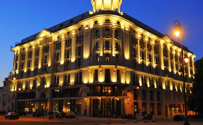 d985d8aad989-d98ad8add982-d984d98a-d8add8acd8b2-d981d986d8afd982-d985d986-d8a7d984d8aed8b7d988d8b7-d8a7d984d8b3d8b9d988d8afd98ad8a9-825x510-2 متى يحق لي حجز فندق من الخطوط السعودية