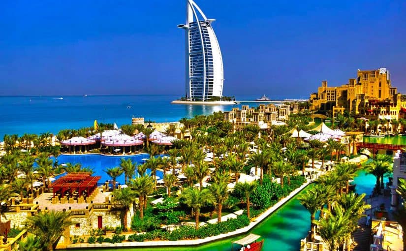 d985d8add984d8a7d8aa-d8a7d984d8acd985d984d8a9-d981d98a-d8a7d984d8a5d985d8a7d8b1d8a7d8aa-825x510-2 محلات الجملة في الإمارات