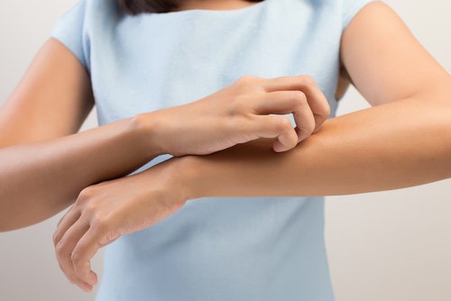 d985d8b4d983d984d8a7d8aa-d8a7d984d8acd984d8af-2 تنتج زيادة السموم التي تتراكم في الكبد نتائج سلبية وواضحة على الجلد