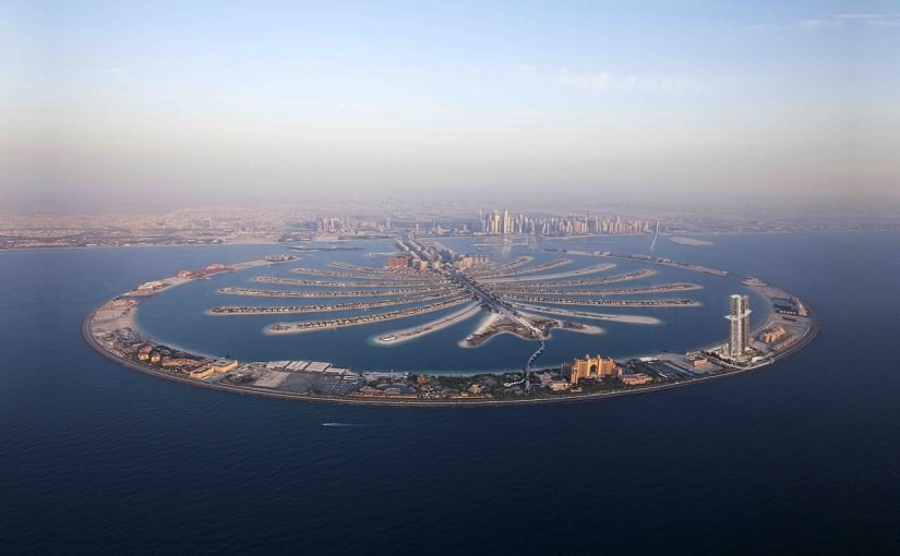 d985d8b9d984d988d985d8a7d8aa-d8b9d986-d8acd8b2d98ad8b1d8a9-d8a7d984d986d8aed984d8a9-d981d98a-d8afd8a8d98a-825x510-2 معلومات عن جزيرة النخلة في دبي