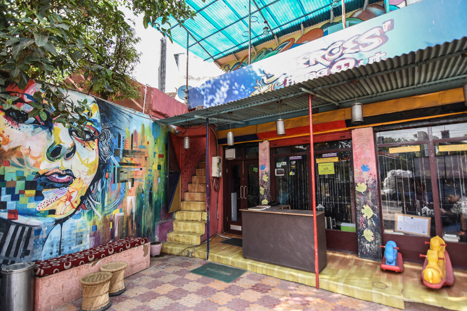 مقهى شيروس مقهى شيروس