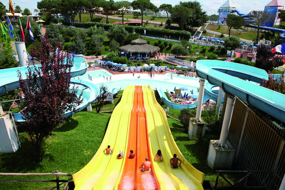 ملاهي هيدرومانيا في روما ملاهي هيدرومانيا في روما