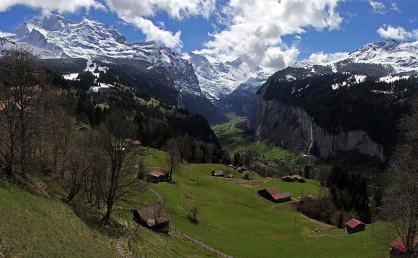 d988d8a7d8afd98a-d984d988d8aad8b1d8a8d988d8b1d986d986-825x510-2 وادي لوتربورنن