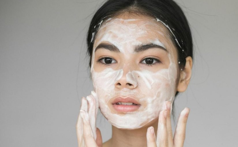 dncefltw0aa3dih-825x510-2 فوائد النشا للبشرة