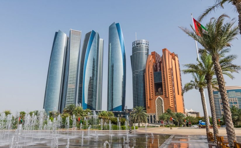 dsc0140-825x510-2 أبرز 10 معالم سياحية بأبوظبي