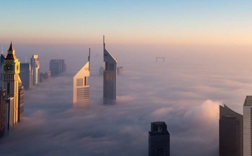 dyv15qowaaio07h-825x510-2 صور الضباب في دبي