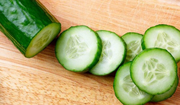 e-26-5 فوائد اكل الخيار على الريق