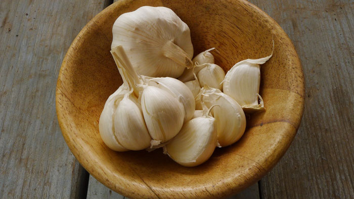 garlic-4 طبابة نت - الثوم - علاج الثؤلول المعنق