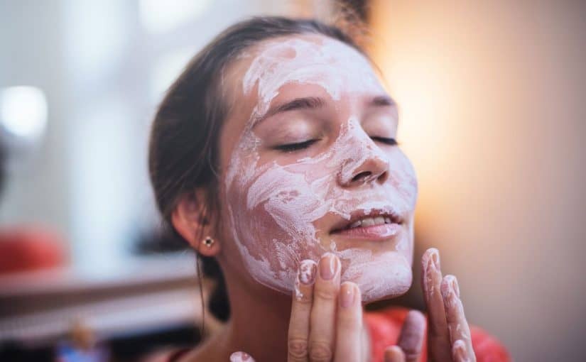 مقشرات للوجه