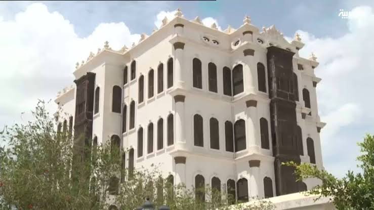 images-10 قصر شبرا