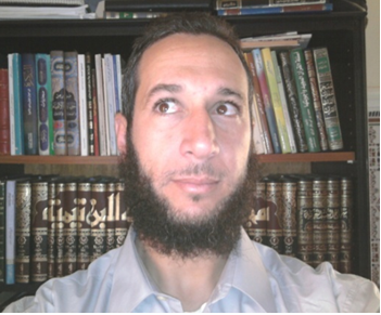 images_kotab-alrai_youness_naciri-1 مهلا دعاة الدارجة، فالعربية لا يُنال منها!!