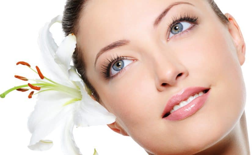 img-1-825x510-2 طريقة الاعتناء بالبشرة الدهنية