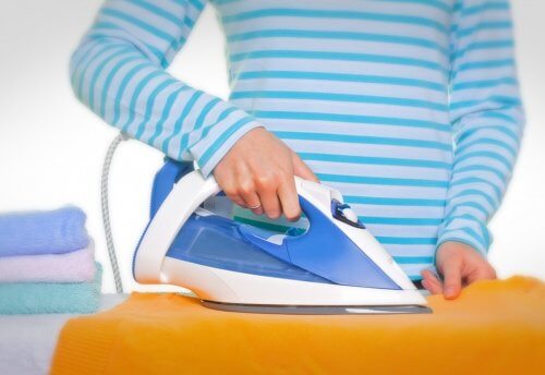 ironing الكيّ