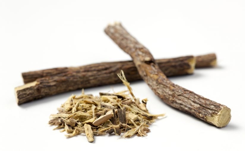 istock-168504322-825x510-2 فوائد عرق السوس للبشرة