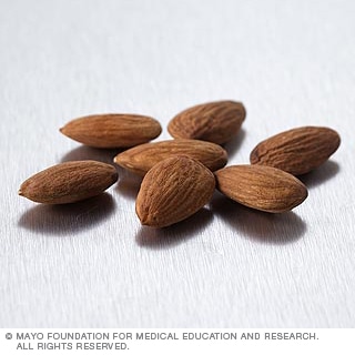 الدهن: اللوز وغيره الدهن: اللوز وغيره