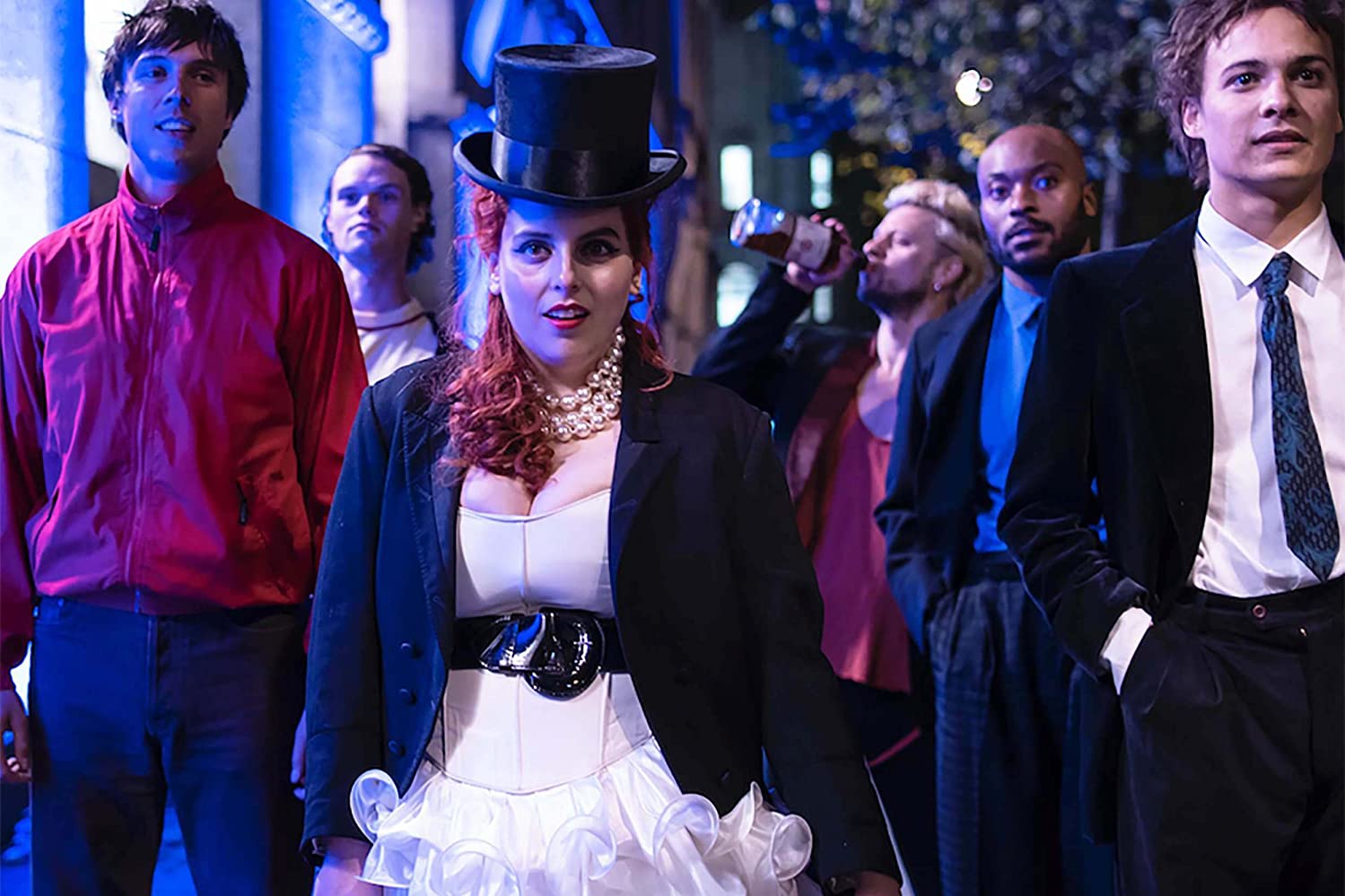 mv5bm2rhnjeymzutmgvmzi00mwu2ltlmodetmwjjyjkwytexndeyxkeyxkfqcgdeqxvynde0ntu4nze Frank Dillane, Tadhg Murphy, Beanie Feldstein, Arinzé Kene, Bobby Schofield, and Ziggy Heath in How to Build a Girl (2019)