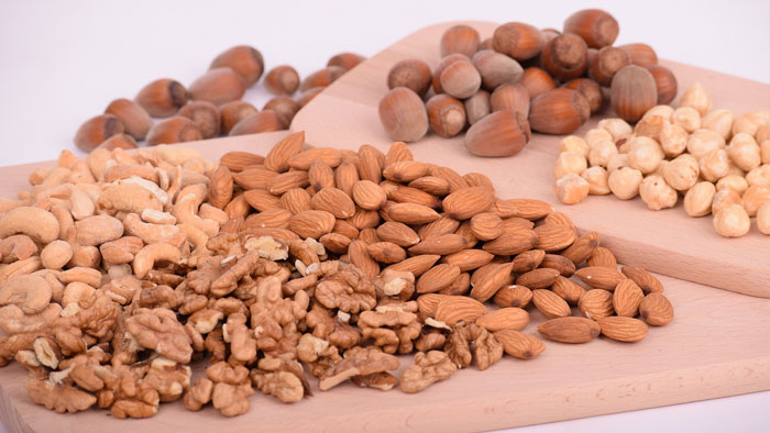 طبابة نت - المكسرات وعلاقتها بأمراض القلب