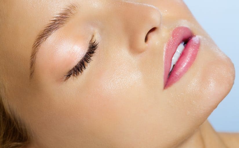 oily-skin-care-825x510-2 ما هي البشرة الدهنية