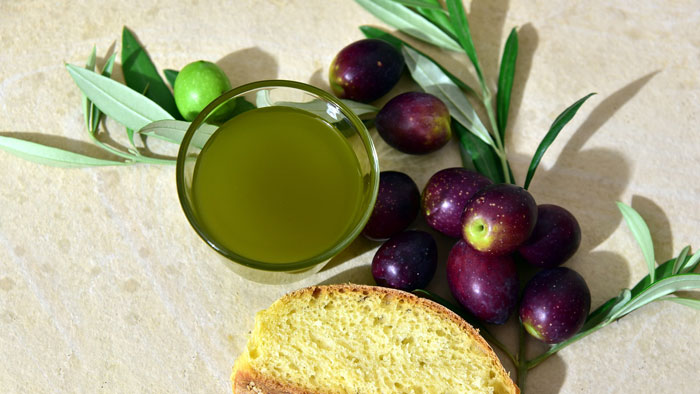 طبابة نت - الزيتون الأخضر والأسود