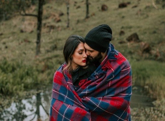 عندما تكونان قد تغلبتما على العقبات والشدائد معاً
