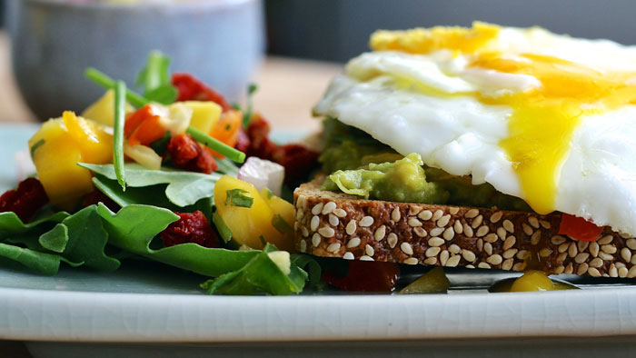 طبابة نت - إشارات تدل على نقص البروتين