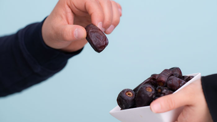 ramadan-fasting-1-3 طبابة نت - نصائح حول الصِّيام الصحي وآداب السَّفر في رمضان