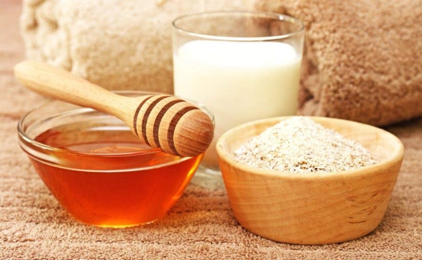 s12001-825x510-6 ماسك العسل والحليب للوجه