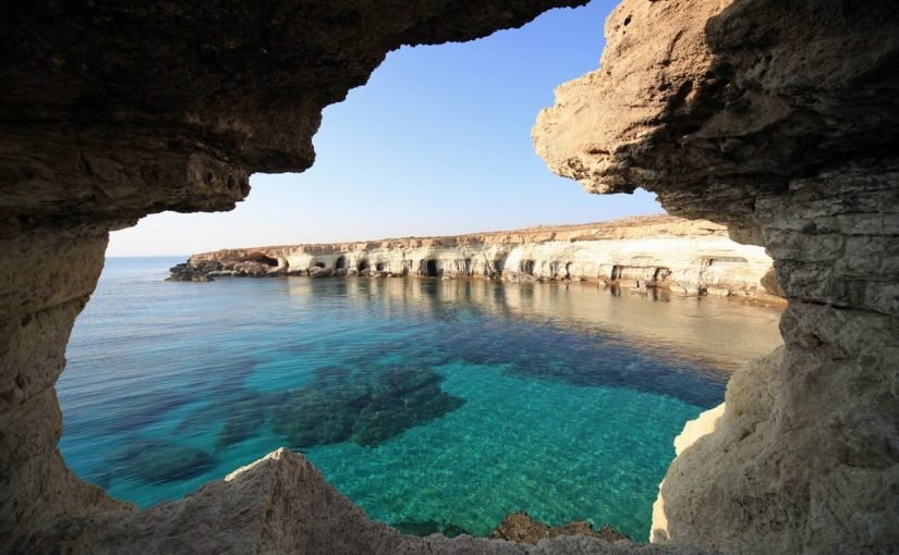 s12002-825x510-8 السياحة في قبرص اليونانية