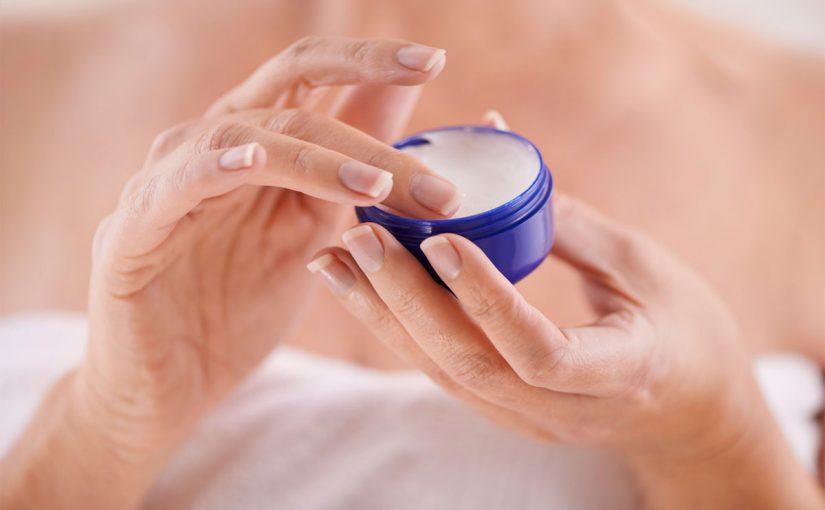 should-fda-regulate-skin-care-825x510-2 فوائد فازلين