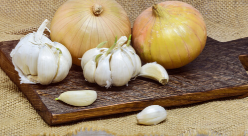 shutterstock_image1794 بصل وثوم