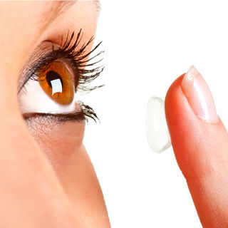 توجيه النظر ووضع العدسة توجيه النظر ووضع العدسة