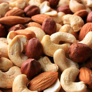 المكسرات المكسرات