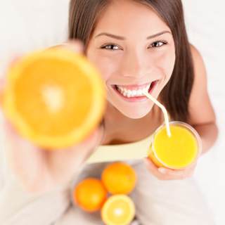 فيتامين C فيتامين C