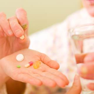 الادوية المعدة لسلس البول الادوية المعدة لسلس البول