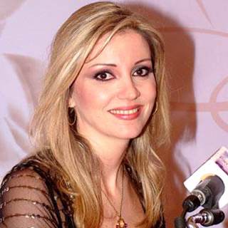 نورا رحال نورا رحال