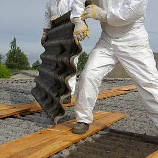 تجنب التعرض للمواد المسرطنة في العمل تجنب التعرض للمواد المسرطنة في العمل